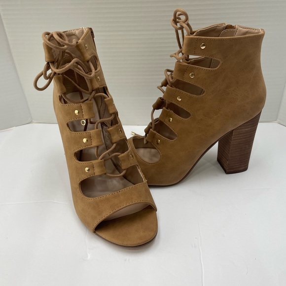 Aldo | Traylia | Tan | Lace-up Sandals | 8.5 - Picture 11 of 13